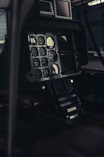 superficiale, fotografia a fuoco, nero, calibri, grigio, analogico, elettronico, macchina, cabina di pilotaggio, controlli, quadranti, pulsante, aereo, tecnologia, in casa, nessuno, avvicinamento, interno del veicolo, in stile retrò, messa a fuoco selettiva, cultura artistica e intrattenimento, numero, mezzi di trasporto, modo di trasporto, controllo, comunicazione, il passato, storia, auto, nostalgia, musica, concentrarsi sulle conoscenze acquisite, 5K, CC0, dominio pubblico, privo di copyright