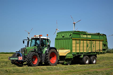 fendt, krone, traktor, maskine, landbrug, traktorer, køretøj, brugerdefineret arbejde, landbrugsmaskine, silo, ensilage, slæbebåd, høst, mejetærsker, gård, erhvervskøretøj, høsttid, fokke meyer, arbejdsmaskine, arbejde, wiener, Midlum, himmel, transportmidler, dag, land køretøj, miljøbeskyttelse, vindmølle, landbrugsmaskiner, Mark, natur, maskineri, landbrugsudstyr, miljø, landlige scene, landskab, transportform, turbine, jord, udendørs, 4K