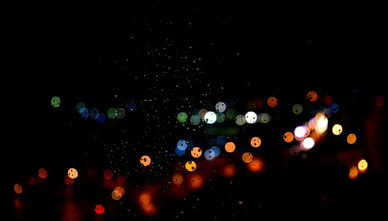 bokeh fotografi tapet, fotografering, By lys, nat, dråber, i mørket, abstrakt, baggrunde, sløret, multi farvet, fotografiske effekter, fik øje på, belyst, lufthavn bane, ingen mennesker, glødende, belysningsudstyr, lys - naturligt fænomen, by, lys, linseflare, gade, geometrisk form, cirkel, mønster, bil, form, motor køretøj, natur, udendørs, mørk, sort baggrund, 5K, CC0, offentligt domæne, royaltyfrie