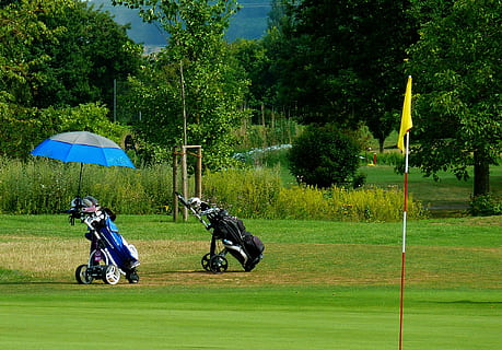 mavi, siyah, Golf çantası, yeşil, çim saha, golf, Golf kursu, tazminat, Eğitim, spor, denge sporu, top sporları, hareket, keşfetmek, kurtarmak, kurtarma, deneyim, Bayram, Fitness, boş, eğlence sporları, arka ışık, muhafaza, sağlıklı, kazanmak, Golf klübü, golfçü, golf seyahat, golf turu, golf salıncak, golf oyunu, golfçüler, golf hava, eğim, yamaç konumu, gökyüzü, engel, hobi, Tepe, kısa yolculuk, peyzaj, ışık, Sonraki, delik oyunu, hava, doğa, eşitlik, uzay, merkez bakım, makas, canlandırmak, dinlenme, hakkında, kum, gölge, şok, schönwetter, zorluk, salıncak, kıdemli, kıdemli golf, yaz, eğlence, oyun, oyuncu, sportif, sessiz, turnuva, egzersiz, atlatmak, tatil, kulüp, Zevk, vizyon, geniş, yarışma, bahis oyunu, hedef, hedefleri, bitki, ağaç, taşımacılık, ulaşım modu, çimen, yeşil renk, boş zaman etkinliği, kara taşıtı, gün, aktivite, gerçek insanlar, motosiklet, büyüme, Güneş ışığı, iki insan, yol, açık havada, 1080P, CC0, kamu malı, telif ücretsiz