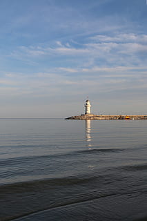 llanterna, far, paisatge, blau, posta de sol, cel, núvols, núvol, port, marí, mediterrani, alanya, antalya, gall dindi, bandera turca, aigua, mar, núvol - cel, viatjar, destinacions de viatge, arquitectura, turisme, naturalesa, cap gent, estructura construïda, escenics - natura, bellesa a la natura, davant del mar, escena tranquil·la, tranquil·litat, a l'aire lliure, dia, horitzó, horitzó sobre l’aigua, 5K, CC0, domini públic, lliure de regalies