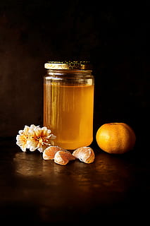 clar, gerro de vidre, ple, taronja, fruita, cítrics, fruita taronja, jar, menjar, groc, orgànic, material de fusta, estil de vida saludable, cap gent, menjar i beguda, alimentació saludable, a l'interior, contenidor, natura morta, benestar, frescor, taula, primer pla, color taronja, vidre - material, tir de l'estudi, salut i medicina, planta, 4K, CC0, domini públic, lliure de regalies