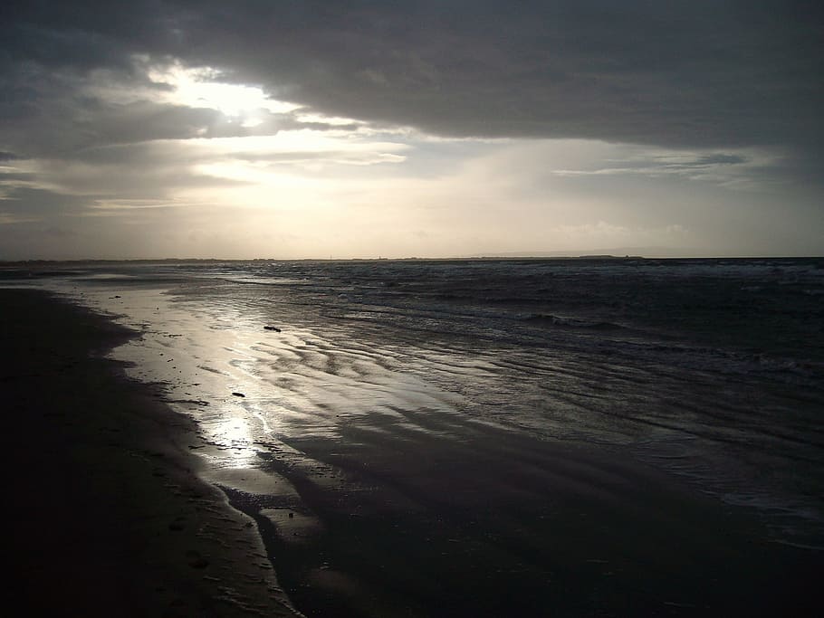 sortida del sol, platja, oceà, Costa, sortida del sol, platja, cel, paisatge, estiu, sorra, vacances, onada, tropical, escènic, Riba, relaxa't, línia de costa, badia, paradís, llum solar, temps, vespre, vora del mar, mar, posta de sol, aigua, naturalesa, escenics - natura, núvol - cel, bellesa a la natura, horitzó, horitzó sobre l’aigua, terra, tranquil·litat, escena tranquil·la, reflexió, cap gent, silueta, a l'aire lliure, 2K