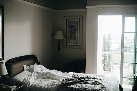 white bedsheet, white, table lamp, beside, bed, bedroom, window, sheet, room, furniture, domestic room, indoors, pillow, linen, home interior, day, white color, textile, crumpled, lifestyles, absence, no people, morning, blanket, messy, cozy, duvet, 5K, CC0, public domain, royalty free