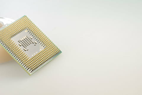 prosessor, makro, penn, tapp, datamaskin, elektronikk, databehandling, chip, borde, kretser, pc, kontroll senter, tilkoblinger, elektroteknikk, komponent, teknologi, spor, data, elektrisk, komponenter, kalkulator, programvare, Lukk, slot, databrikke, kopiere plass, studio skudd, kretskort, innendørs, datamaskin del, data utstyr, elektronikkindustrien, nærbilde, hvit bakgrunn, ingen folk, enkelt objekt, industri, utstyr, virksomhet, enkelhet, ekstrem nærbilde, skjære ut, 4K, CC0, offentlig domene, opphavsrett gratis