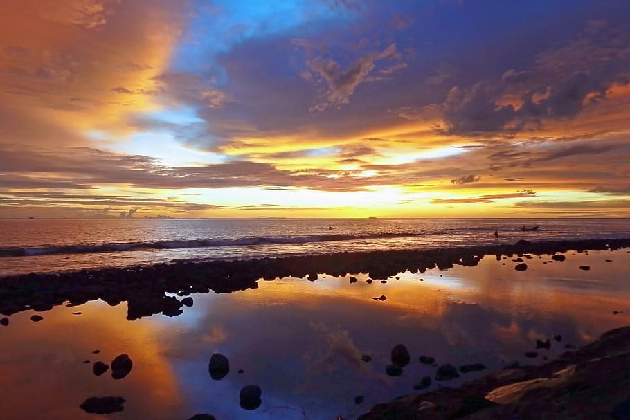 Stein, Ozean, Sonnenuntergang Foto, Landschaft, Sonnenuntergang, natürlich, Wolken, wunderschönen, Himmel, Reflexion, Natur, Meer, Strand, Wasser, Indonesien, wolke - himmel, Szenen - Natur, Schönheit in der Natur, Ruhe, ruhige Szene, Land, idyllisch, keine Leute, orange Farbe, Horizont, Horizont über Wasser, Dramatischer Himmel, romantischer Himmel, 1080P