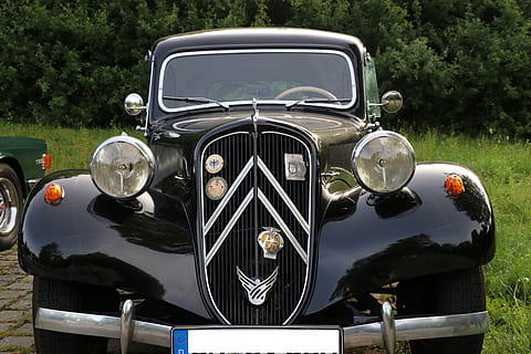 auto, oldtimer, klassisk, gammel, automotive, køretøjer, citroen, PKW, gammel bil, fransk, historisk, sjældenhed, forlygte, transportmidler, dag, udendørs, ingen mennesker, træ, transportform, land køretøj, motor køretøj, bil, plante, natur, Mark, metal, retro stylet, jord, forfra, stationær, tæt på, krom, 5K, CC0, offentligt domæne, royaltyfrie