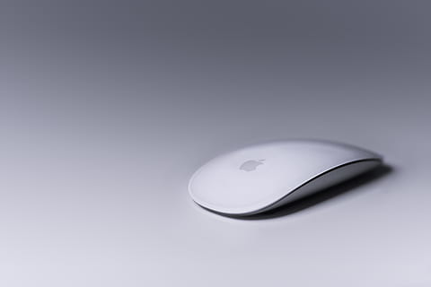 mouse-ul magic, alb, suprafaţă, magie, șoarece, tehnologie, măr, minim, mouse-ul computerului, calculator, dispozitiv de intrare, Internet, echipament, Afaceri, a închide, nici o persoana, computere, PC, defilare, studio shot, un singur obiect, pilulă, fundaluri, spațiu copie, în interior, fundal colorat, gri, conexiune, echipamente de calcul, fundal gri, vedere în unghi mare, elimina, formă, umbră, emoție pozitivă, două obiecte, 5K, CC0, domeniu public, fără drepturi de autor