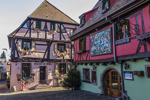 ฝรั่งเศส, Alsace, มัด, การกำเนิด, เมืองเก่า, Riquewihr, สถาปัตยกรรม, วัยกลางคน, งดงาม, หมู่บ้านไวน์, Weinstrasse, ในอดีต, ภายนอกอาคาร, โครงสร้างที่สร้างขึ้น, อาคาร, วัน, บ้าน, เมือง, ธรรมชาติ, หน้าต่าง, กลางแจ้ง, ทางเข้า, ย่านที่อยู่อาศัย, ถนน, ไม่มีคน, จิตวิญญาณ, สถานที่สักการะ, ศาสนา, ความเชื่อ, ปลูก, 5K, CC0, โดเมนสาธารณะ, ค่าลิขสิทธิ์ฟรี