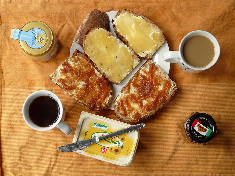 brød, smør, morgenmad, brød og smør, kaffe, mad, fotos, offentligt domæne, ingen mennesker, mad og drikke, snack, kaffe - drikke, kaffekop, drikke, direkte over, konserves, forfriskning, bord, kop, krus, friskhed, måltid, klar til at spise, plade, indendørs, sort kaffe, høj vinkel visning, te, bakke, glas, sort te, 2K