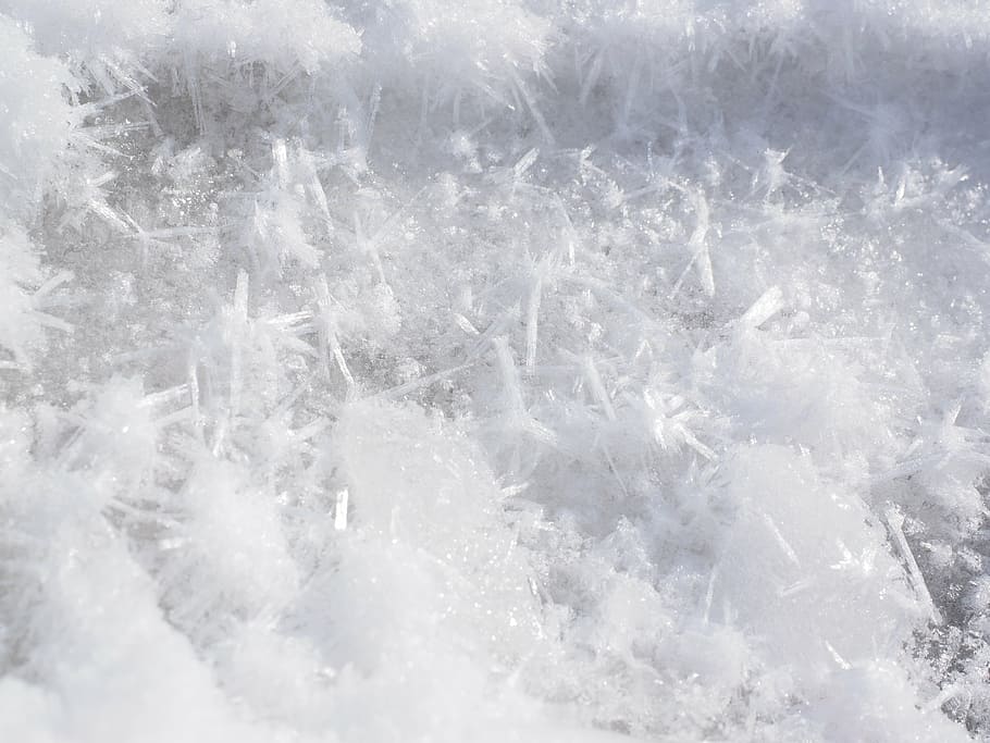 primer pla, foto, neu, cristalls, eiskristalle, fred, gel, hivern, congelat, gelades, brisa, més difícil, formació de cristalls, espurna, patró de gel, gelada, màgia d'hivern, màgia de neu, fred - temperatura, naturalesa, blanc, temps, temporada, fons, floc de neu, Nadal, a l'aire lliure, temperatura de fred, marc complet, Color blanc, cap gent, resum, textura, fons abstractes, cristall, patró, cristall de gel, nevar, puresa, efecte texturat, 4K