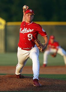 baseball, brocca, pitching, azione, lancio, palla, sport, atleta, campo, squadra, concorrenza, gioco, giocatore, tumulo, infield, all'aperto, uniforme, intonazione, gettare, giocando, americano, erba, movimento, baseball - sport, uomini, giocatore di baseball, persone, lunghezza intera, concentrarsi sulle conoscenze acquisite, capi di abbigliamento, una persona, in piedi, persone reali, bambino, copricapo, uniforme da baseball, casco, abbigliamento sportivo, attività di svago, maschi, giorno, 1080P, CC0, dominio pubblico, privo di copyright
