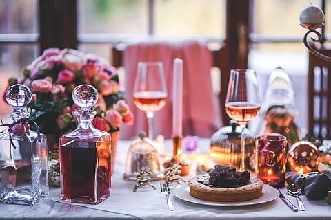 two, glass decanter, filled, wine, table, plate, pies, wine glasses, served, prepared, set, dinner, meal, christmas, dishes, carafe, xmas, food and drink, glass, drink, food, refreshment, wineglass, glass - material, household equipment, alcohol, focus on foreground, drinking glass, candle, freshness, indoors, no people, celebration, wealth, transparent, red wine, luxury, 5K, CC0, public domain, royalty free
