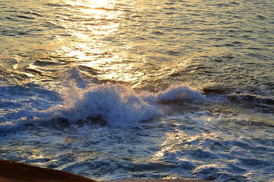 onde oceaniche, rocce, spruzzo, mare, spiaggia, oceano, onde, mare, riva, spray, natura, all'aperto, acqua, nessuno, giorno, movimento, onda, sport, bellezza nella natura, sport acquatico, fare surf, spiaggia, terra, scenics - natura, potere in natura, correre, lungomare, tramonto, spruzzi, rottura, 4K
