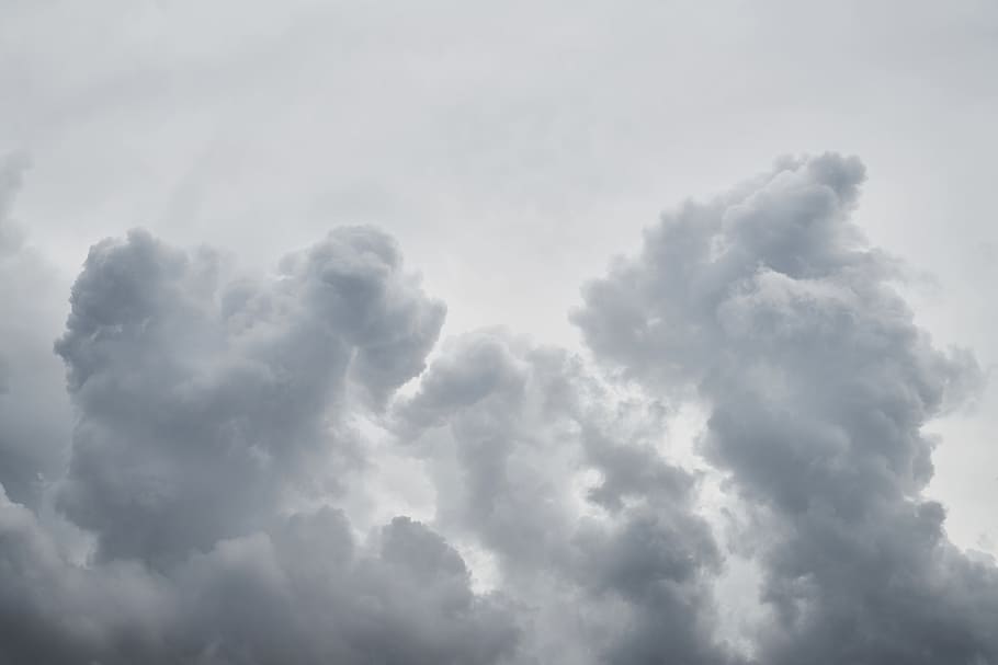 hvid, skyer, dagtimerne, Sky, mørk, storm, baggrund, smuk, høj, sæson, det er i luften, luft, landskab, sort, miljømæssige, natur, udendørs, regn, regnfuld, grå, vinter, struktur, himmel, abstrakt, efterår, orkan, sky - himmel, skønhed i naturen, baggrunde, ingen mennesker, overskyet, cloudscape, hvid farve, fluffy, dag, dramatisk himmel, lav vinkel visning, storm sky, scenics - natur, vind, blødhed, ildevarslende, 5K