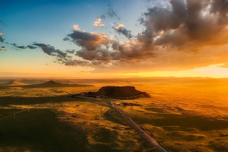 Weiß, Wolken, Bergtapete, Landschaft, Himmel, Mesa, Wüste, Prärie, südwestlich, Amerika, Aussicht, Sonnenaufgang, Sonnenuntergang, draußen, wolke - himmel, Szenen - Natur, Schönheit in der Natur, Ruhe, ruhige Szene, Meer, orange Farbe, Wasser, keine Leute, Natur, idyllisch, Land, Rock, Strand, Rock - Objekt, Nicht-städtische Szene, Umgebung, 1080P
