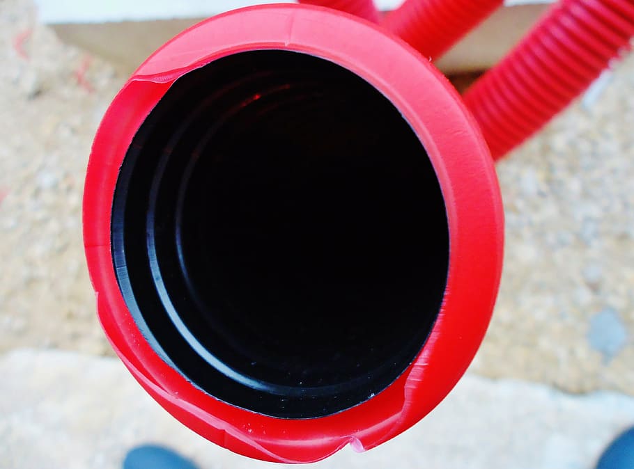 hortum, kırmızı, iş, kapatmak, daire, geometrik şekil, ön plana odaklanmak, insansız, gün, şekil, doğrudan yukarıda, açık havada, plastik, siyah renk, teknoloji, natürmort, Fincan, tek nesne, doğa, arazi, boru - boru, ekipman, 4K