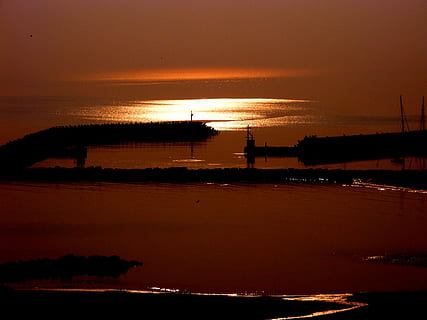 sol, himmel, rød, bølger, Sky, steiner, flott, solnedgang, hav, skumring, silhouette, vann, oransje farge, skjønnhet i naturen, naturskjønnhet - natur, refleksjon, natur, ro, rolig scene, ingen folk, sky - himmel, idylliske, transport, utendørs, Strand, romantisk himmel, 2K, CC0, offentlig domene, opphavsrett gratis