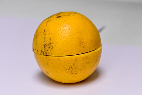 orange, frugt, sund kost, studio skud, mad og drikke, mad, indendørs, velvære, friskhed, gul, enkelt objekt, farvet baggrund, ingen mennesker, tæt på, skåret ud, tropisk frugt, orange farve, fuld længde, mango frugt, citrus frugt, moden, 5K, CC0, offentligt domæne, royaltyfrie