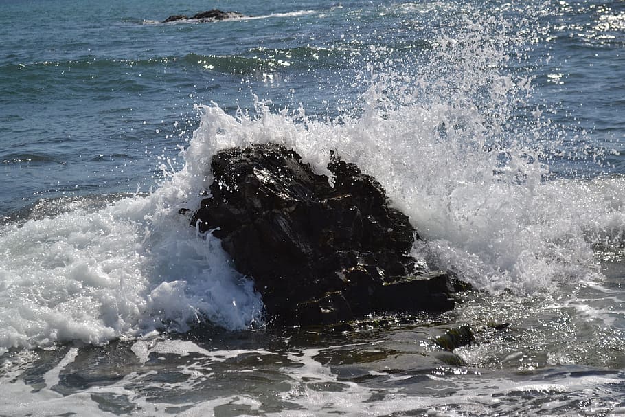 navega, esprai, onada, oceà, injectar, aigua, mar, moviment, esquitxades, poder a la natura, bellesa a la natura, poder, esport, cap gent, rock, naturalesa, dia, esport aquàtic, trencament, escenics - natura, a l'aire lliure, rock - object, colpejar, 4K