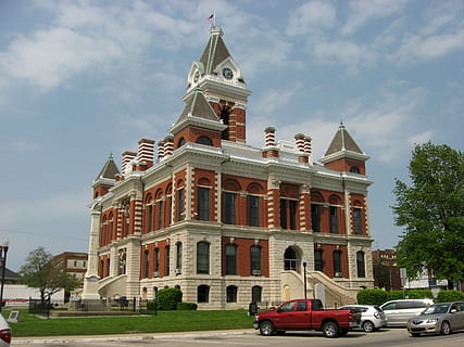 Princeton, Indiana, Gibson County Gerichtsgebäude, Princeton, Indiana, Gebäude, Auto, Wolken, Gerichtsgebäude, Gibson County, gemeinfrei, Himmel, die Architektur, Gebäudehülle, gebaute Struktur, berühmter Platz, Architektur und Gebäude, Geschichte, städtische Szene, Tag, Kraftfahrzeug, Transportmittel, Transport, Landfahrzeug, wolke - himmel, Stadt, Natur, Pflanze, Baum, zufällige Menschen, die Vergangenheit, Reiseziele, Turm, 2K, CC0, gemeinfrei, lizenzfrei