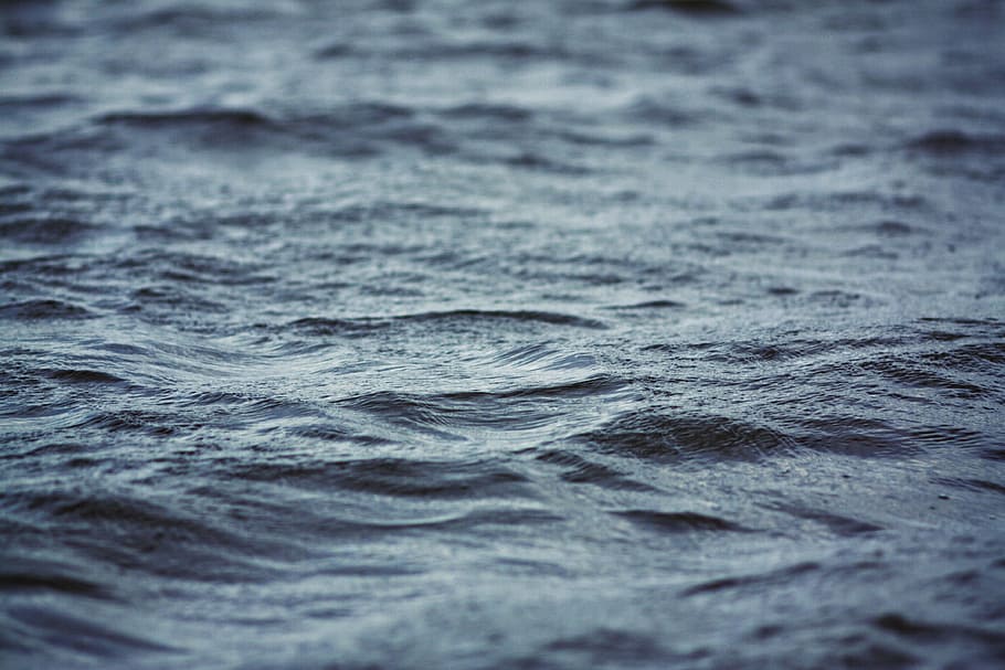 chiuso, fotografia, vuoto, blu, acqua, sfondo, onda, liquido, superficie, struttura, natura, mare, sfondi, movimento, nessuno, increspato, fotogramma intero, bellezza nella natura, buio, la tranquillità, messa a fuoco selettiva, sport, astratto, sport acquatico, lungomare, strutturato, sfondi astratti, livello di superficie, effetto strutturato, acqua corrente, 4K