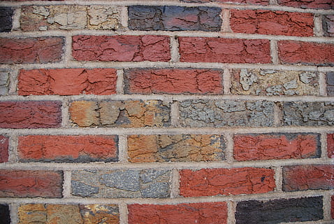 Wand, Ziegel, Ziegelwand, Backstein, Hintergründe, Vollbild, gebaute Struktur, Wandbau - Funktion, die Architektur, texturiert, Muster, keine Leute, rot, Tag, Wiederholung, Gebäudehülle, draußen, Rau, Nahansicht, braun, Anordnung, Beton, 4K, CC0, gemeinfrei, lizenzfrei