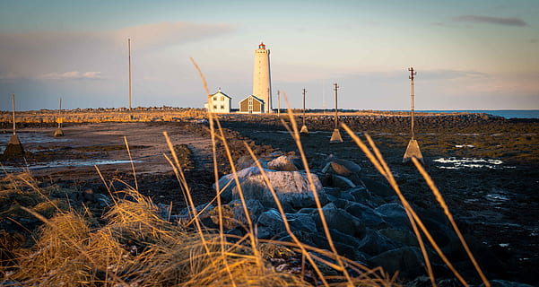 auringonlasku, grotta-majakka, henkilö, ottaen, kuva, majakka, torni, rakennus, rakenne, rock, taivas, arkkitehtuuri, rakennettu rakenne, vesi, luonto, ala, pilvi - taivas, polttoaineen ja sähköntuotantoon, ei ihmisiä, rakennuksen ulkoa, ympäristö, saastuminen, tehdas, ympäristöasiat, tekniikka, savupino, ilmansaaste, 5K, CC0, public domain, rojaltivapaa