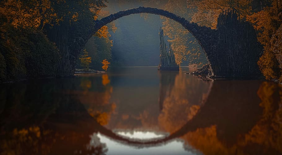 buet, bro, midten, Skov, sort, sten ark, spejlet, vand, bue, afspejling, sø, flod, klippe, træ, efterår, sten-, cirkel, natur, arkitektur, ro, ingen mennesker, scenics - natur, rolig scene, skønhed i naturen, bygget struktur, plante, havnefronten, rejsemål, bro - menneskeskabt struktur, bue bro, 4K