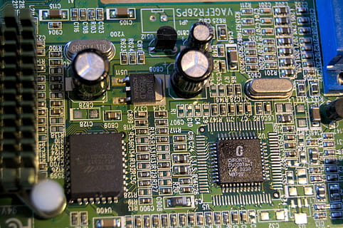 computer, graphics card, technology, hardware, electronics, component, datailaufnahme, board, riser board, pc, electronics industry, circuit board, computer chip, equipment, industry, close-up, no people, connection, mother board, computer equipment, indoors, complexity, full frame, number, communication, backgrounds, computer part, electrical component, electrical equipment, 4K, CC0, public domain, royalty free