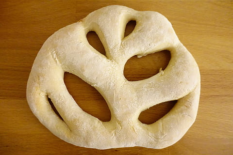 Brot, Fladenbrot, backen, Lebensmittel, Essen und Trinken, Nahansicht, Süßes Essen, gebacken, Frische, keine Leute, drinnen, einzelnes Objekt, Stillleben, Plätzchen, Tabelle, Snack, Feier, Urlaub, High Angle View, gestalten, gebackenes Gebäck, Versuchung, 5K, CC0, gemeinfrei, lizenzfrei