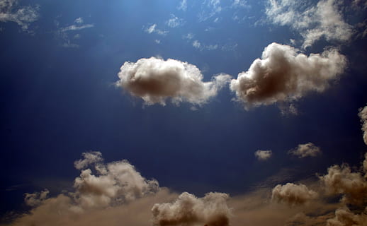 nuvole, sole, cielo, miracolo, blu, radiante, luci, buio, luminosa, luminosità, drammatico, bianca, nuvola - cielo, Cloudscape, ambiente, natura, vento, soffice, atmosfera, nessuno, giorno, luce del sole, sfondi, all'aperto, bellezza nella natura, scenics - natura, cielo drammatico, la libertà, composito digitale, morbidezza, meteorologia, wispy, 4K, CC0, dominio pubblico, privo di copyright
