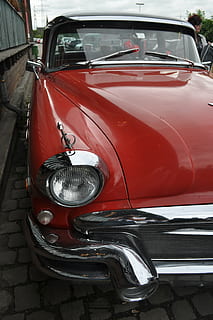 Buick, Auto, alt, Oldtimer, altes Auto, klassisch, Buick Eight, rot, 50, amerikanisches Auto, amerikanisch, Fahrzeug, Kuba, nostalgisch, Automobil, retro, Havanna, Begleiter, altmodisch, Chrom, Retro-Stil, Transport, Landfahrzeug, Antiquität, Sammlerauto, Transportart, Luxus, Transportmittel, Kraftfahrzeug, Tag, Scheinwerfer, Fahrzeughaube, keine Leute, Metall, Glas - Material, stationär, Jahrgang, Reichtum, draußen, Konsumismus, Garage, 4K, CC0, gemeinfrei, lizenzfrei
