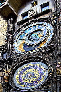 rellotge, escut de rellotge, rellotge extern, temps, mesura del temps, rellotge antic, antiguitat, vell, ciutat, figura, escultura, l’ajuntament, praga, corrent, gran rellotge, consells del rellotge, el mecanisme de, arquitectura, mòbil, estructura construïda, exterior de l'edifici, nombre romà, Torre del Rellotge, rellotge astronòmic, cap gent, edifici, vista d’angle baix, espai, instrument del temps, destinacions de viatge, dia, el passat, astronomia, ornamentat, 5K, CC0, domini públic, lliure de regalies