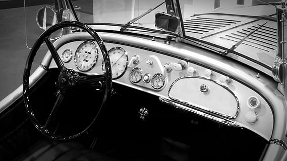 Oldtimer, Cockpit, BMW, Dashboards, Instrumententafel, Lenkrad, Transportmittel, Transport, Kraftfahrzeug, Auto, Landfahrzeug, Retro-Stil, keine Leute, Nahansicht, Scheinwerfer, drinnen, Schalttafel, Tag, Tachometer, Reise, Antiquität, Metall, Luxus, Rad, Chrom, 4K, CC0, gemeinfrei, lizenzfrei
