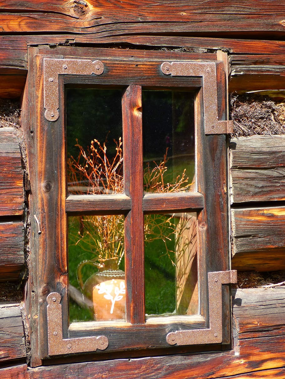 okno, starý, detail, architektura, venkovský, venkov, dřevěný dům, dřevo - materiál, staromódní, rustikální, zvětralý, hnědý, den, nikdo, venku, opuštěný, rezavý, poškozen, pokles, zhoršení, stavba, zastaralý, kov, run-down, sklo - materiál, Příroda, okenní rám, 4K