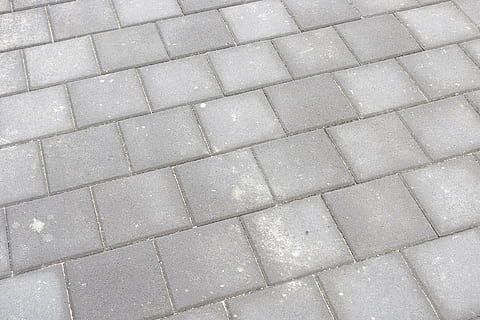 gris, maons, fons, edifici, paviment, carretera, marc complet, patró, sendera, forma, cap gent, disseny, sòls, textura, dia, vista d’angle alt, llambordes, forma geomètrica, pedra, repetició, rajola, a l'aire lliure, forma quadrada, directament a sobre, vorera, sòl de rajoles, 1080P, CC0, domini públic, lliure de regalies