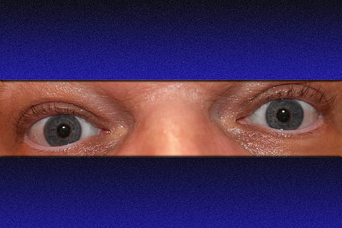 man, eyes, expression, mimic, human eye, eye, human body part, body part, one person, portrait, eyesight, looking at camera, blue, close-up, sensory perception, human face, indoors, front view, eyelash, men, real people, studio shot, adult, purple, eyebrow, eyeball, blue background, obscured face, iris - eye, 1080P, CC0, public domain, royalty free