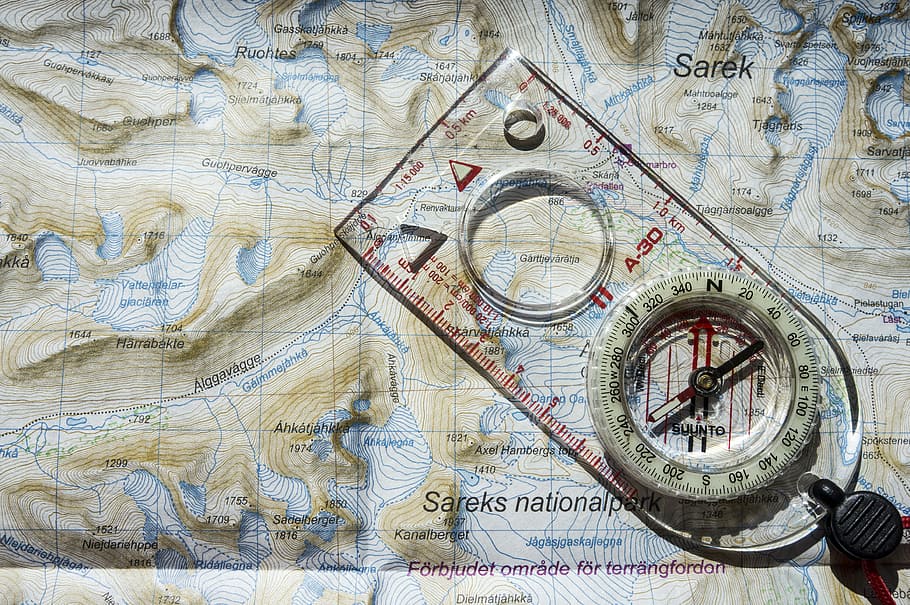 klar, Weiß, Kompass, Lineal, Abbildung der Karte, oben, Sarek, National, Karte, Reise, Linien, Sarek Nationalpark, Stillleben, keine Leute, drinnen, Nummer, Text, Uhr, Nahansicht, Muster, direkt darüber, Darstellung, Zeit, Tabelle, High Angle View, Vollbild, Finanzen, westliche Schrift, menschliche Darstellung, Geschäft, Tag, Kunst und Handwerk, 4K