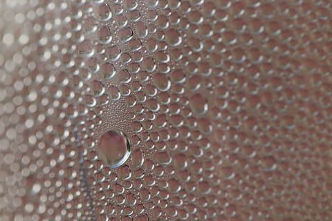 abstrato, agua, padronizar, Área de Trabalho, metálico, textura, pano de fundo, prata, vapor, fechar-se, quadro completo, origens, texturizado, solta, ninguém, dentro de casa, close-up extremo, foco seletivo, desenhar, bolha, molhado, condensação, macro, forma, forma geométrica, círculo, pureza, gota de chuva, orvalho, 5K, CC0, domínio público, royalty free