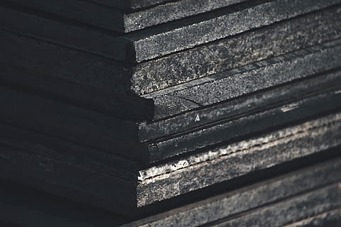untitled, tegel, leisteen, stack, stapel, steen, detailopname, patroon, geen mensen, volledig kader, getextureerde, architectuur, achtergronden, ingebouwde structuur, vorm, metaal, geometrische vorm, dag, ontwerp, binnenshuis, herhaling, selectieve aandacht, stilleven, beton, muur, 5K, CC0, publiek domein, royaltyvrij