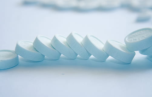 peppermynte, mints, sukkertøy, forfriskende, mynte, søt, mat, hvit, sukker, behandle, smak, studio skudd, innendørs, nærbilde, ingen folk, helsevesen og medisin, blå, pille, dose, grå, medisin, selektiv fokusering, enkelt objekt, stor gruppe gjenstander, makro, kommunikasjon, ekstrem nærbilde, stilleben, sunn livsstil, virksomhet, slanking, sølvfarget, 2K, CC0, offentlig domene, opphavsrett gratis