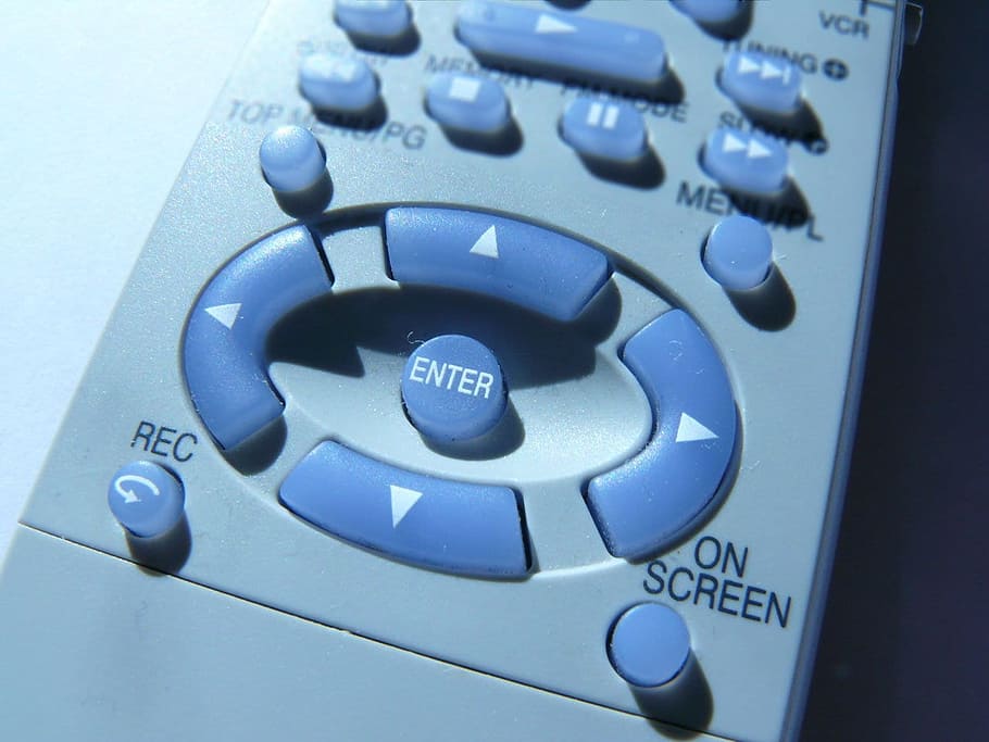 televisió, controlador, objecte, remot, control, botó, botons, entrar, tecnologia, comunicació, text, panell de control, guió occidental, primer pla, mesclador de so, blau, polsador, cap gent, equipament, equip de gravació de so, cultura i entreteniment artístic, música, equip d’àudio, a l'interior, perilla, teclat, negocis, Font d'alimentació, equipament elèctric, 720P