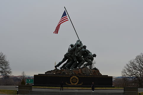 monument, america, loyalty, commitment, team, tribute, fellowship, sculpture, statue, flag, sky, art and craft, representation, human representation, architecture, patriotism, day, clear sky, low angle view, nature, travel destinations, history, the past, creativity, no people, male likeness, outdoors, 4K, CC0, public domain, royalty free