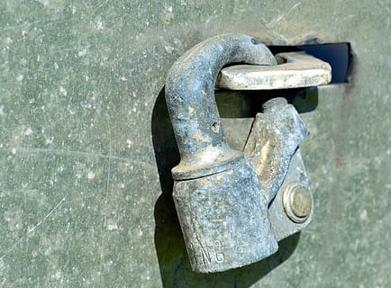 trancar, fecho, ferrugem, Antiguidade, metal, macro, prendedor, oxidado, fechar-se, ninguém, dia, velho, ao ar livre, intemperizado, recurso de construção de parede, texturizado, natureza, visão de alto ângulo, força, segurança, luz solar, ferro - metal, conexão, lidar com, 4K, CC0, domínio público, royalty free