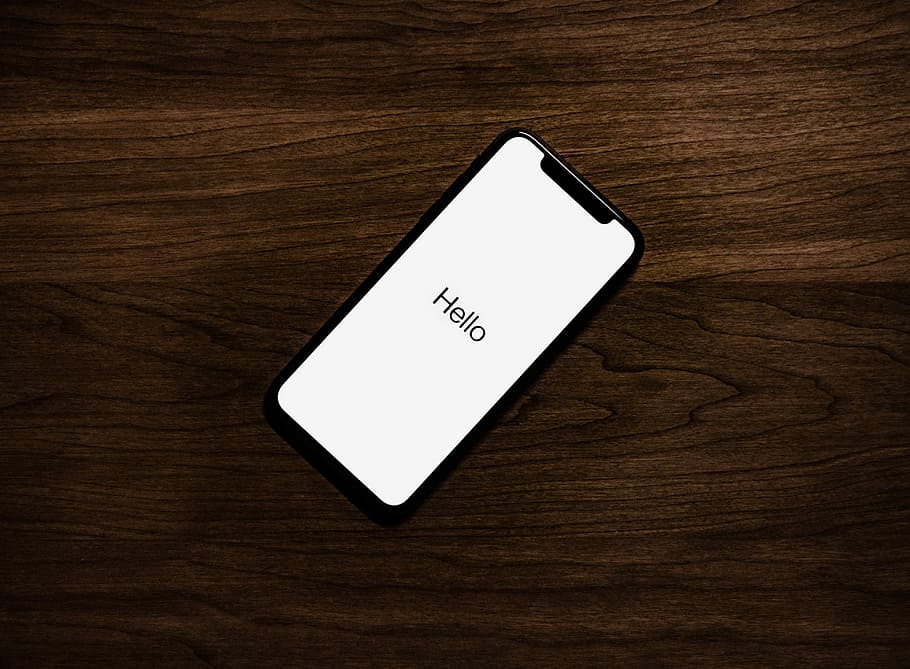 convertit, iphone, superior, marró, fusta, superfície, espai, gris, iphone x, mostrant, Hola, text, iphone deu, netejar, simple, greix de fusta, tipografia, blanc, introducció, salutació, mínim, flatlay, escriptori, poma, dispositiu, modern, deu, x, material de fusta, taula, comunicació, a l'interior, natura morta, vista d’angle alt, cap gent, primer pla, sol objecte, guió occidental, connexió, directament a sobre, tecnologia sense fils, tir de l'estudi, tecnologia, emoció positiva, telèfon intel·ligent, color negre, gra de fusta, missatge, 4K