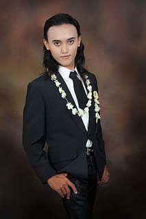 man, brudgum, indonesisk, java, fest, bröllop, manlig, ung, person, vuxen, livsstil, attraktiv, människor, män, vänskap, kvinnor, mode, en person, elegans, ung vuxen, honor, skönhet, porträtt, skön, modell, tittar på kameran, brunt hår, kaukasisk etnicitet, förtroende, ser, stående, frontvy, Kläder, fokusera på förgrunden, vacker kvinna, riktiga människor, tre fjärdedelar längd, unga kvinnor, leende, livsstilar, från midjan och uppåt, företag, frisyr, 1080P, CC0, offentligt domän, royaltyfria