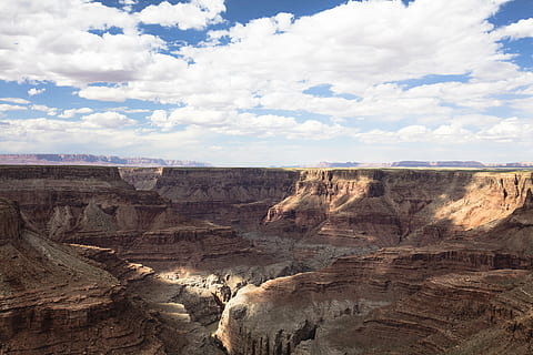 grande, montanhas, nuvens, dia, Dom, América, desfiladeiro, turismo, panorama, natureza, viagem, azul, céu, cênico, arizona, Grand Canyon National Park, EUA, grand canyon, scenics, deserto, rock - objeto, sudoeste eua, Parque Nacional, majestoso, geologia, ao ar livre, penhasco, lugar famoso, marco nacional, terreno extremo, Rocha, nuvem - céu, scenics - natureza, formação rochosa, beleza na natureza, cena tranquila, cena não urbana, tranquilidade, Geografia física, destinos de viagem, meio Ambiente, sólido, ninguém, clima árido, formação, clima, corroído, 8K, CC0, domínio público, royalty free