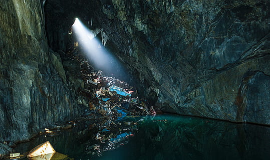 kiviä, vesi, luola, taskulamppu, seikkailu, luonto, kauneus luonnossa, maisemat - luonto, vankka, rock, geologia, ei ihmisiä, rock - esine, kivimuodostelma, maa, ei-kaupunkikuvia, ympäristö, järvi, rauhallinen kohtaus, ulkona, puu, tyyneys, heikentynyt, 4K, CC0, public domain, rojaltivapaa