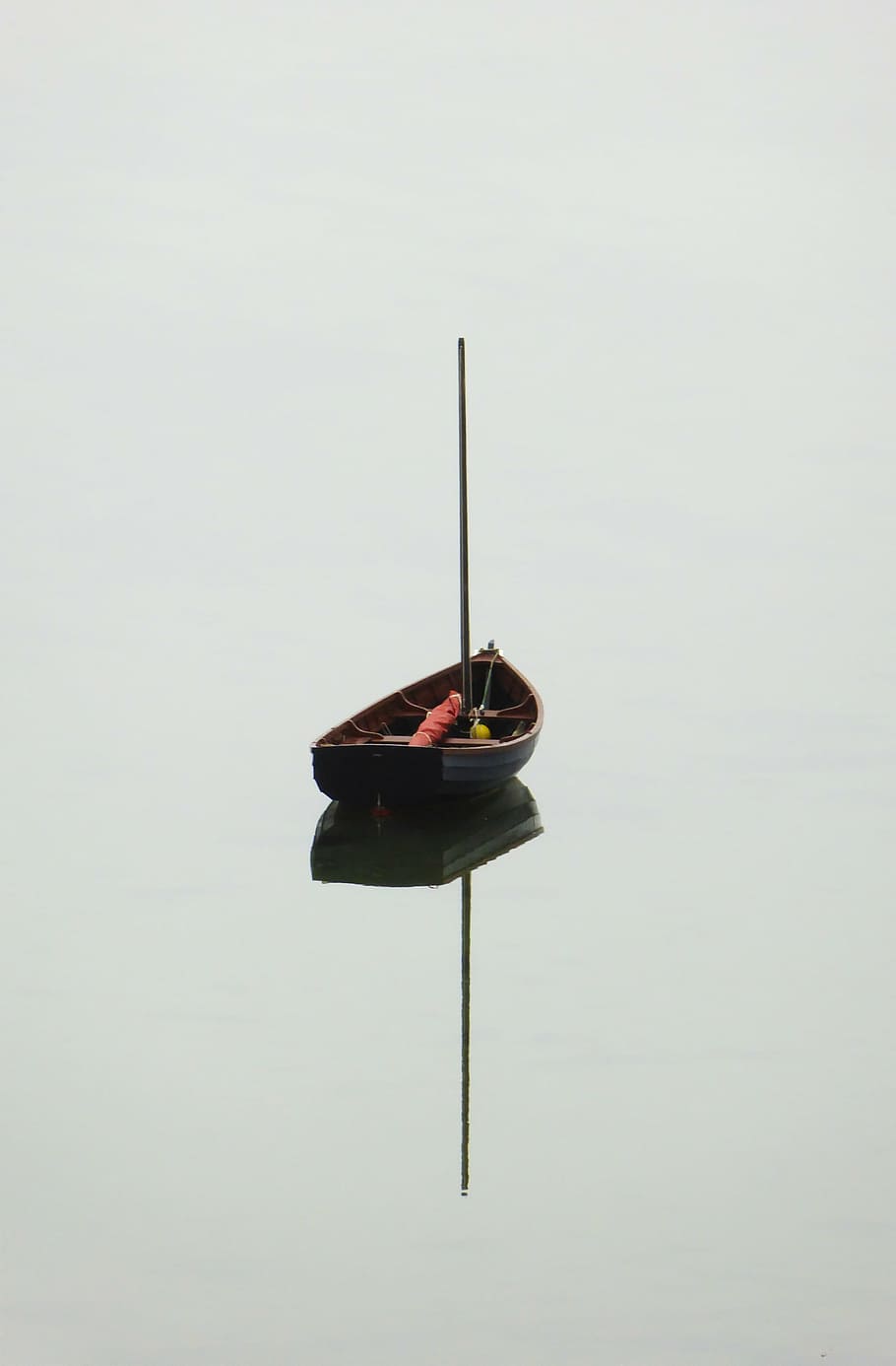 marró, vaixell, cos, aigua, llac, reflexió, calma, tranquil, serè, màstil, vacances, Escòcia, amarratge, port, mirall, canotatge, silueta, tir de l'estudi, fons blanc, escuradents, menjar i beguda, fons gris, cap gent, penjant, a l'interior, dia, còpia espai, naturalesa, menjar, frescor, tallar, natura morta, encens, primer pla, menjar poc saludable, celebració, matchstick, 4K